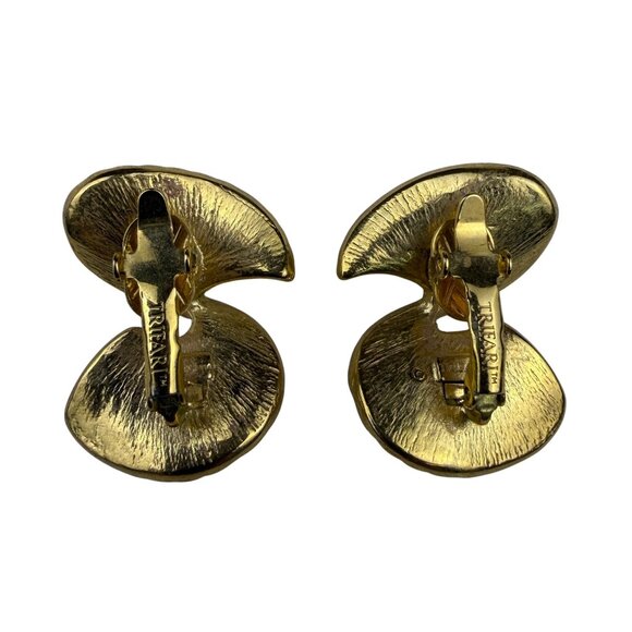 Trifari Womens Gold Tone Metal Clip-On Earrings Swirl Ribbed Vintage Retro Style - Picture 2 of 5